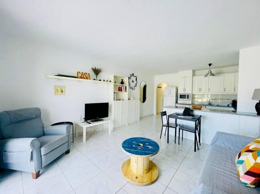 Comfy Home With Large Terrace Five Minutes From Ocean ロスクリスティアーノス エクステリア 写真